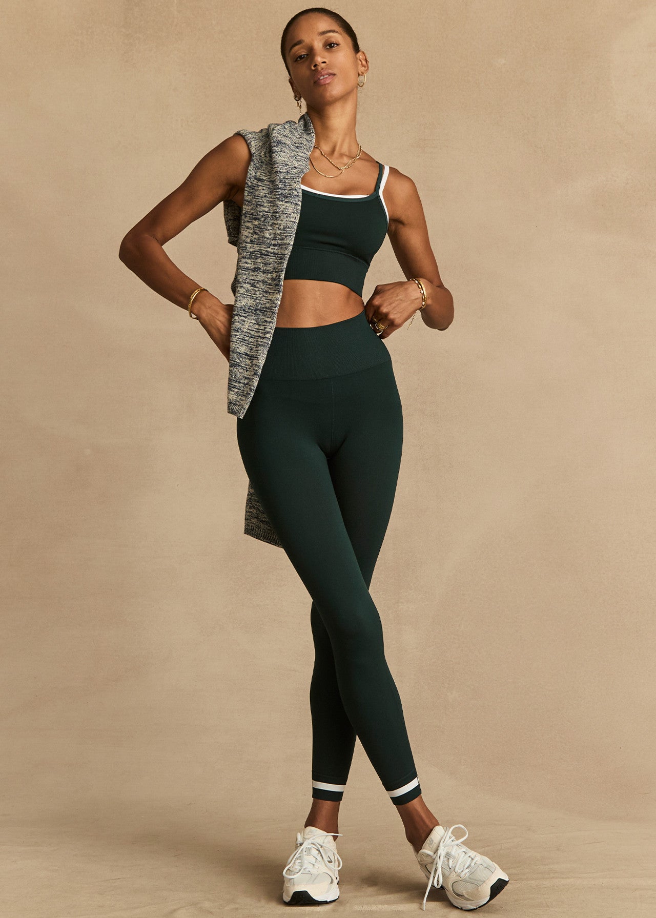 THE UPSIDE FORM SEAMLESS 25IN MIDI PANT IN RACING GREEN