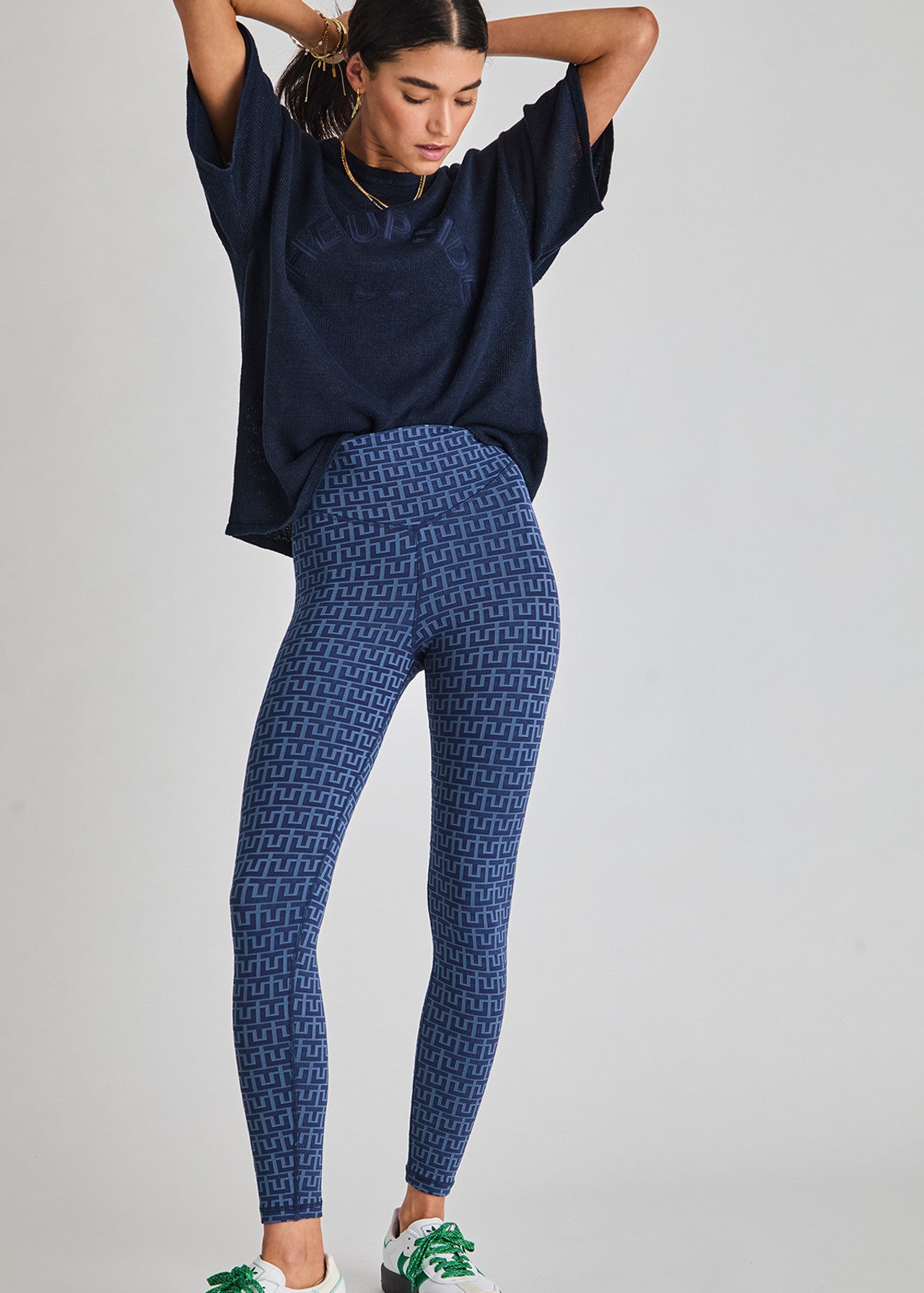 THE UPSIDE KNITTED SAMMI TEE IN NAVY