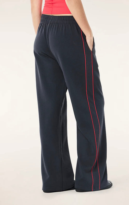 P.E. NATION VITA TRACKPANT IN MARINE BLUE