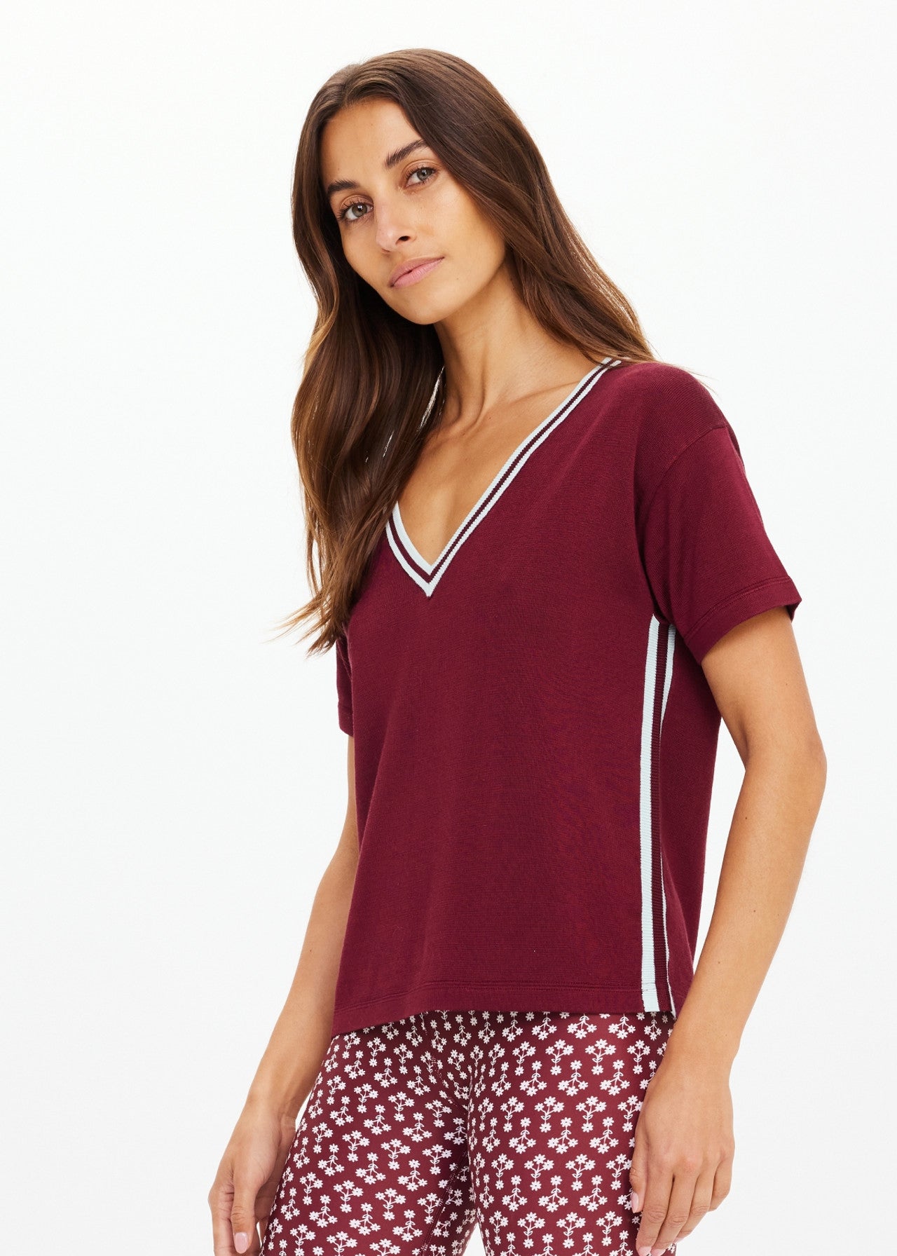 THE UPSIDE SIENNA V NECK TEE IN MERLOT