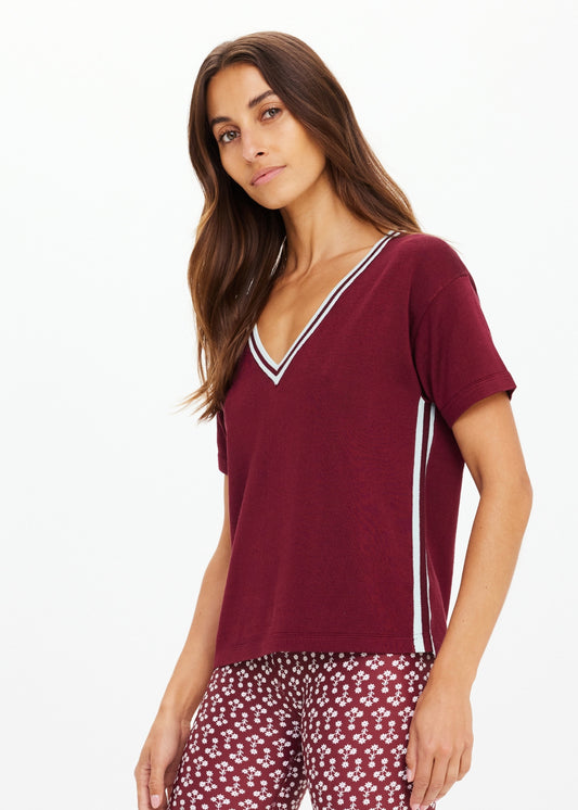 THE UPSIDE SIENNA V NECK TEE IN MERLOT