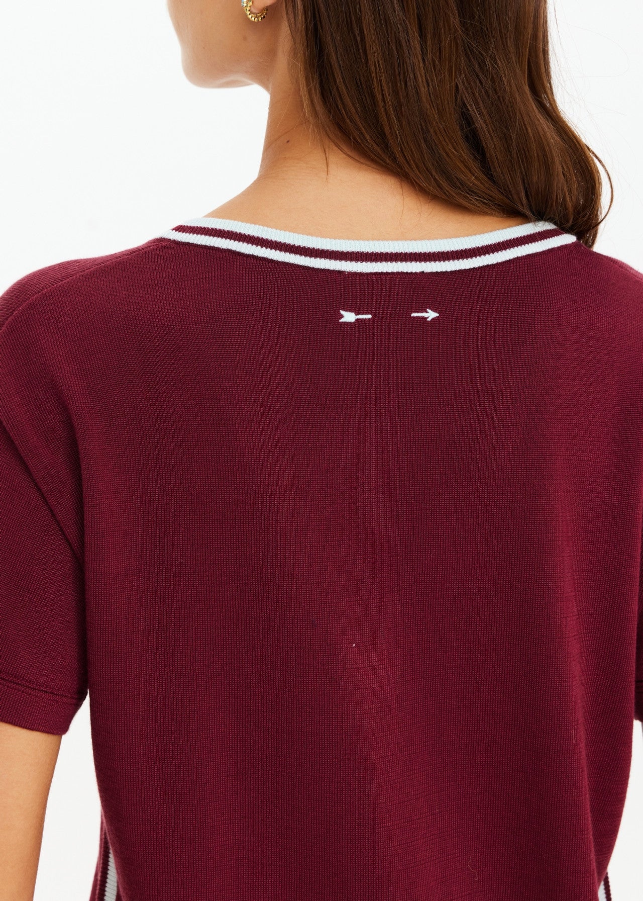 THE UPSIDE SIENNA V NECK TEE IN MERLOT