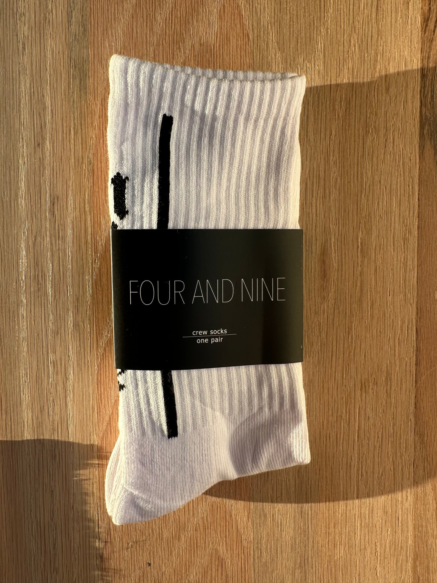 FOUR & NINE SOCKS - WHITE